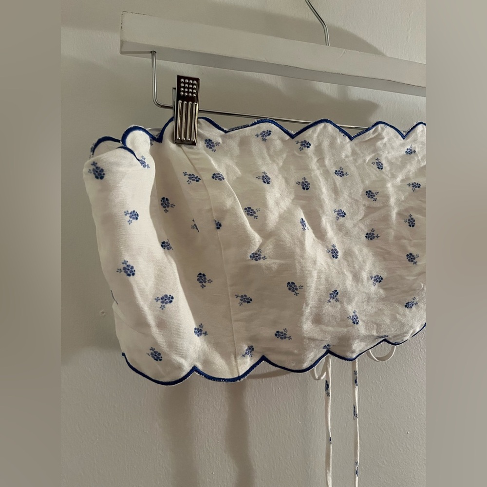 H&M White and Blue Floral Linen Crop Top - Picture 11 of 12